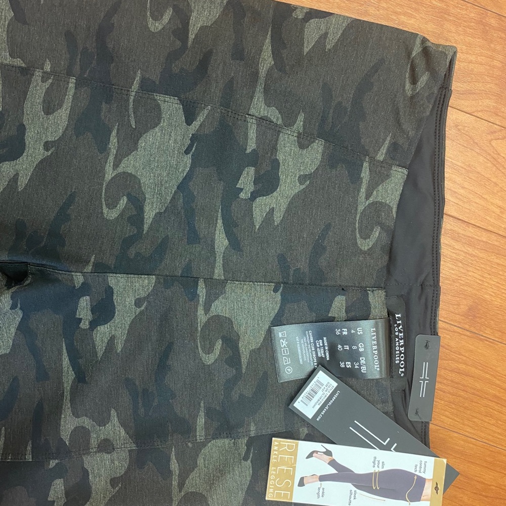 Liverpool Reese Ankle Leggings Camo.